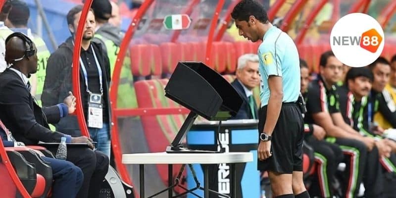 Theo dõi trận đấu để phân tích về kèo var 